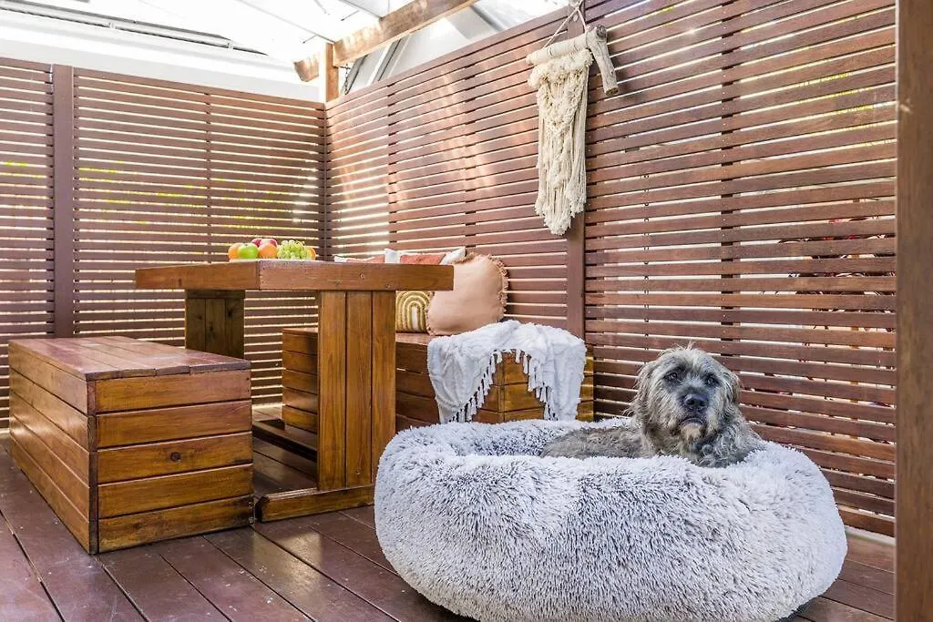 Shirley Beach House, Right In Heart Of Byron Bay, Walking Distance To Town And Most Famous Beaches Semesterbostad