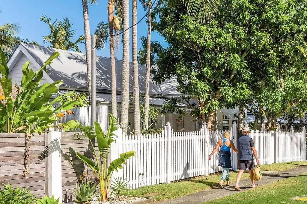 Semesterbostad Shirley Beach House, Right In Heart Of Byron Bay, Walking Distance To Town And Most Famous Beaches Australien